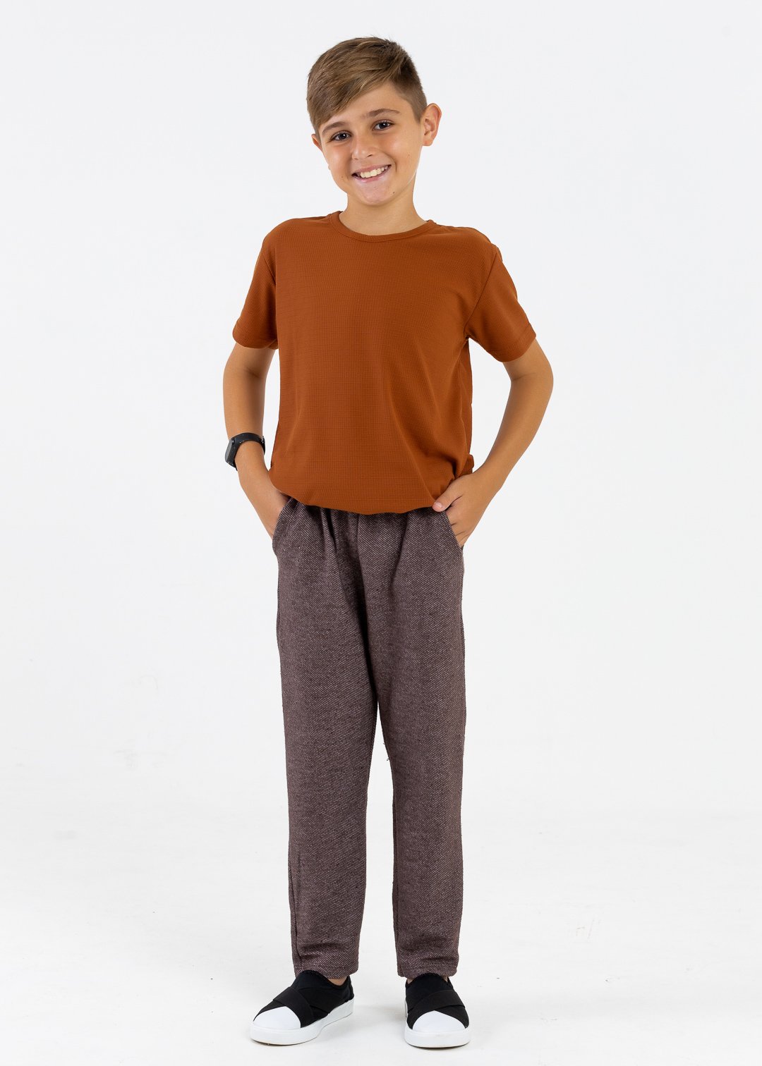 comprar moda infantil direto de fabrica online brilha kids camiseta marrocos marrom e calca moletinho jeans marrom 3