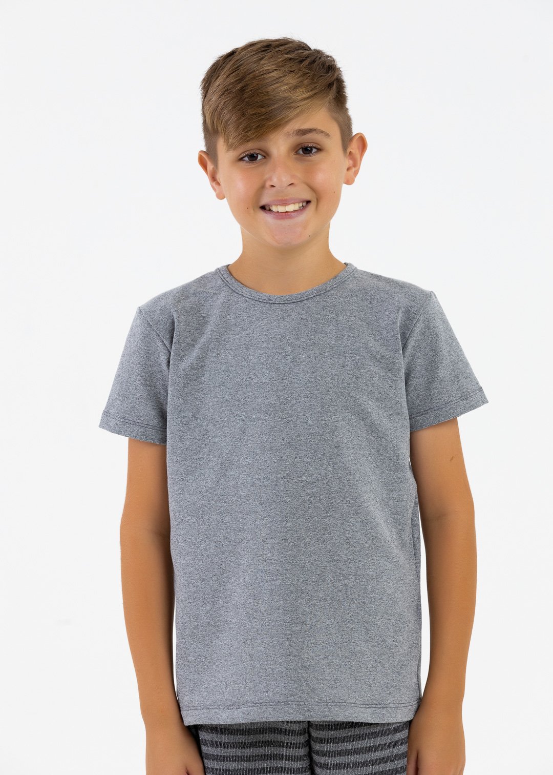 comprar moda infantil direto de fabrica online brilha kids bermuda listrado chumbo camiseta cinza meia malha 2